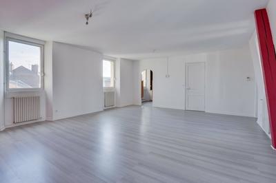 Appartement - 114 m² - 1 pièce