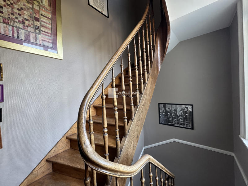 Maison - 190 m² - 6 pièces