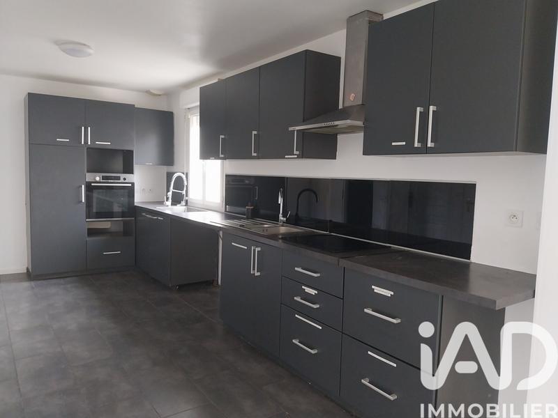 Maison - 97 m² - 7 pièces