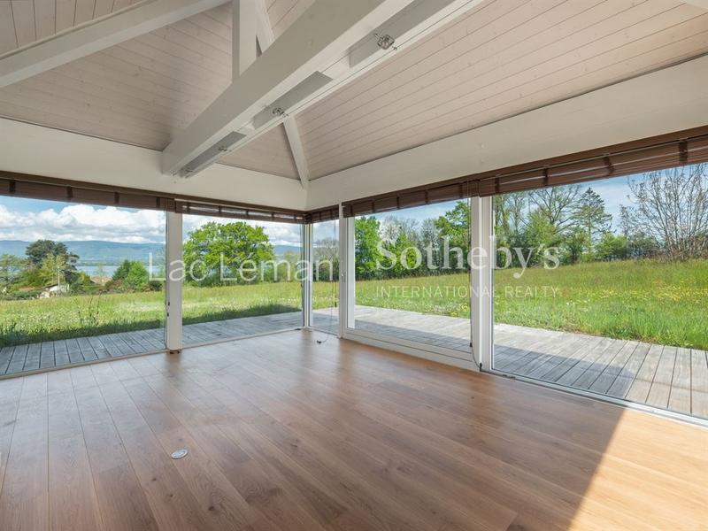 Maison - 257 m² - 6 pièces