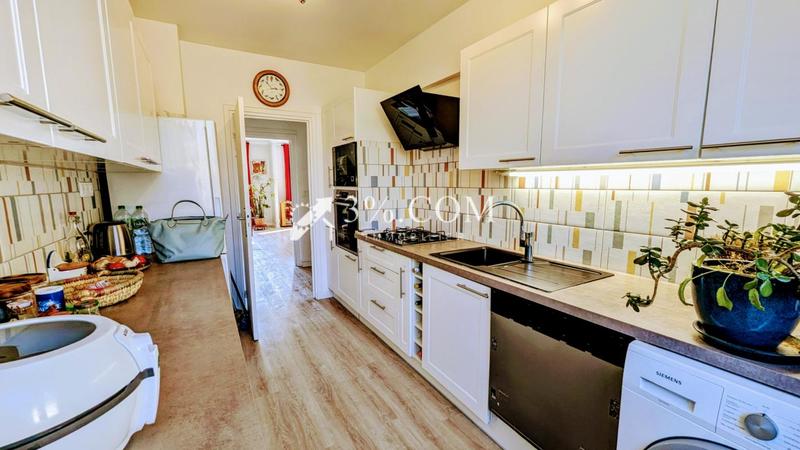 Appartement - 99 m² - 4 pièces