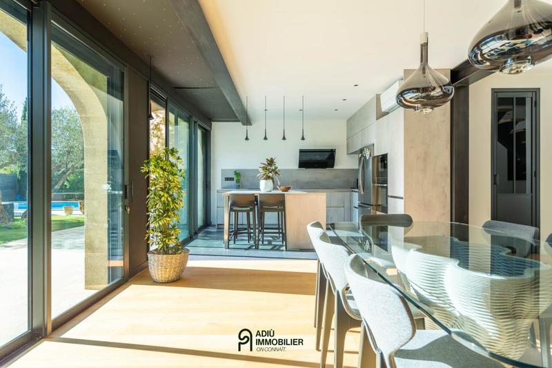 Villa - 280 m² - 7 pièces