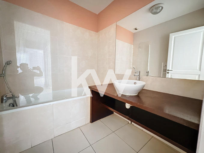 Appartement - 59 m² - 3 pièces