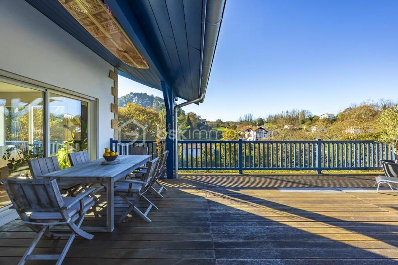 Maison - 158 m² - 5 pièces