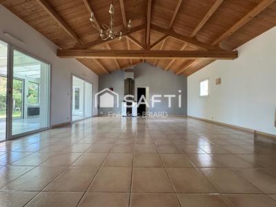 Maison - 148 m² - 5 pièces