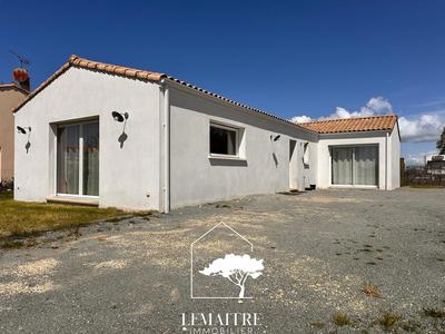 Maison - 105 m² - 4 pièces