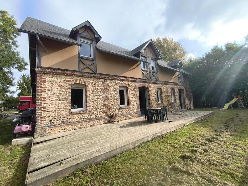 Demeure - 222 m² - 6 pièces