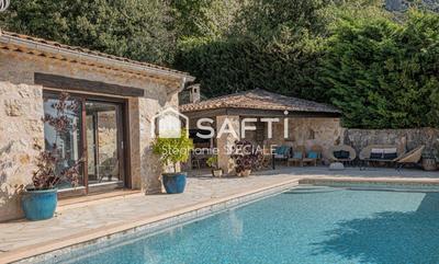 Villa - 188 m² - 7 pièces