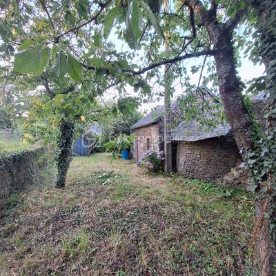 Maison de village - 211 m² - 7 pièces