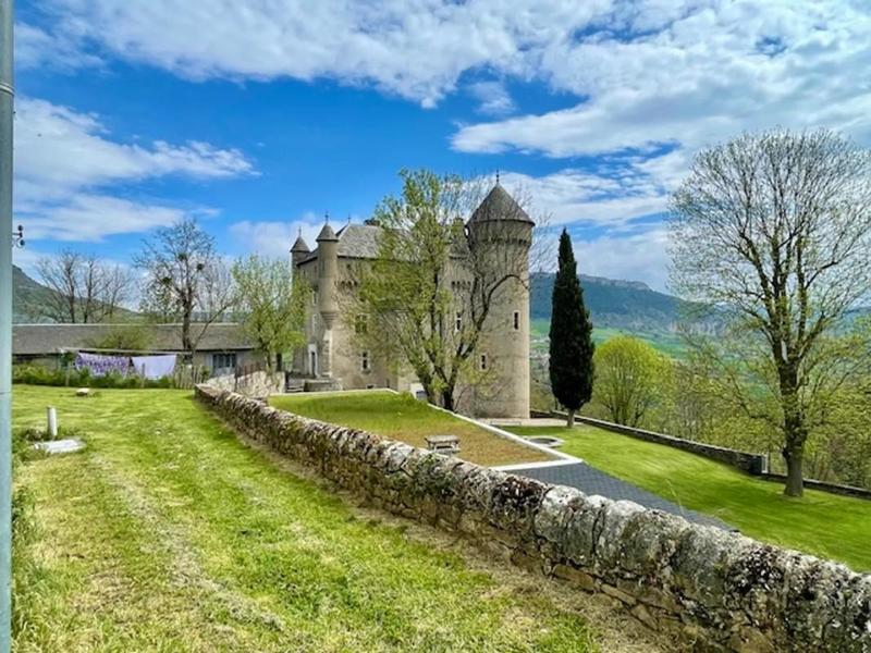 Château - 585 m² - 20 pièces