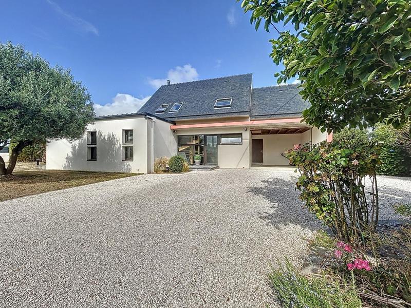 Maison d'architecte - 130 m² - 4 pièces