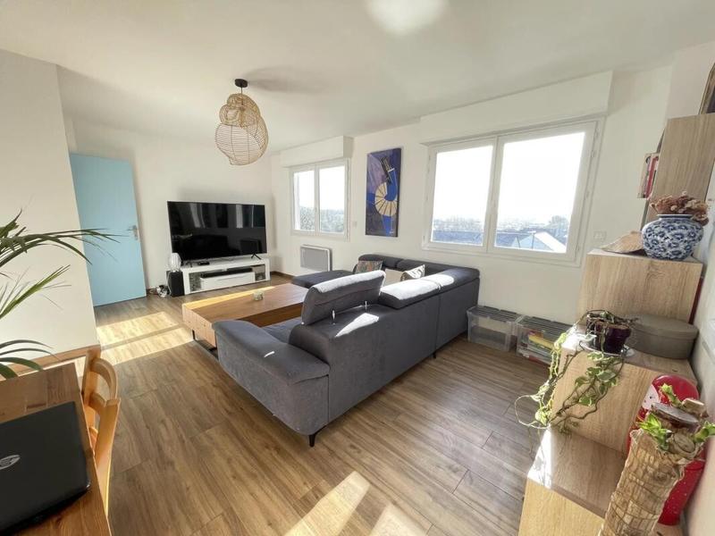 Maison - 111 m² - 5 pièces