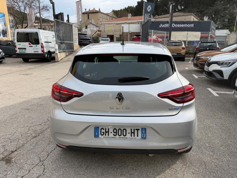 Renault Clio V Limited E-Tech 140