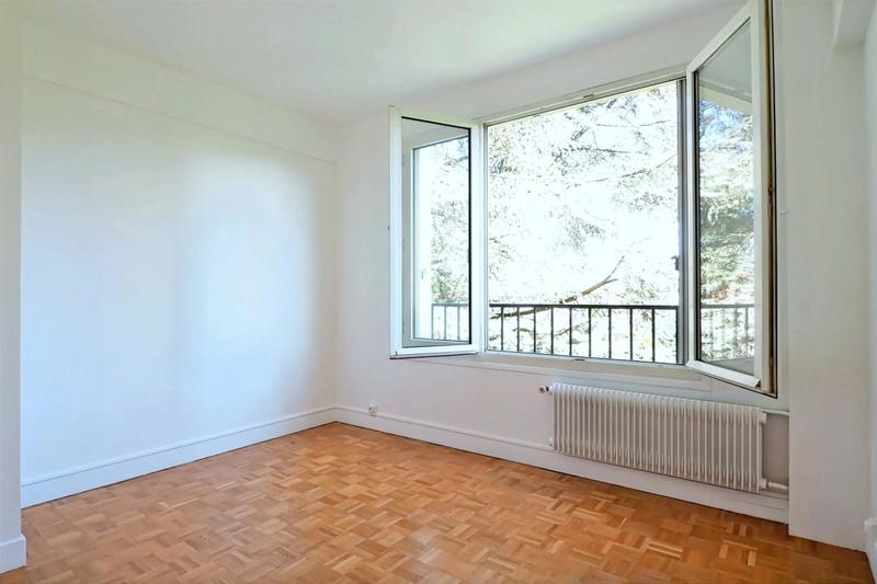 Appartement ancien - 84 m² - 4 pièces