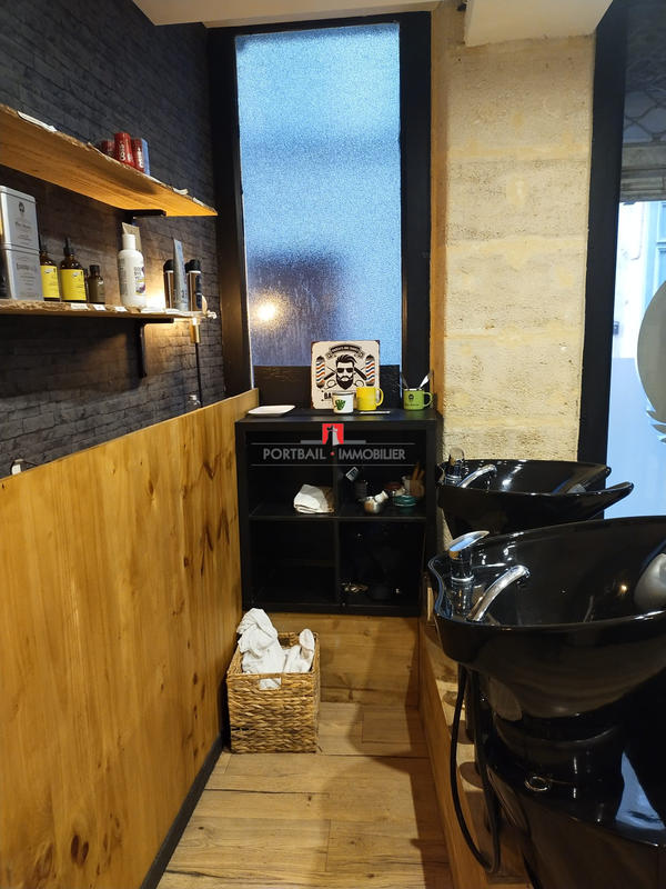Local commercial - 27 m² - 1 pièce