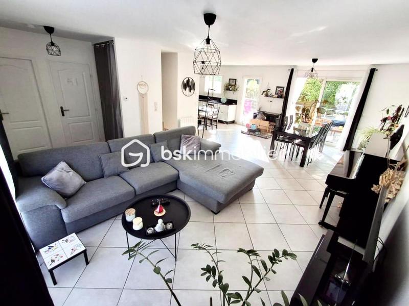 Maison - 120 m² - 6 pièces