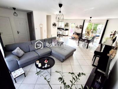 Maison - 120 m² - 6 pièces