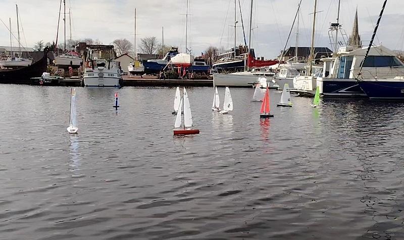 Régate de voiliers radiocommandés