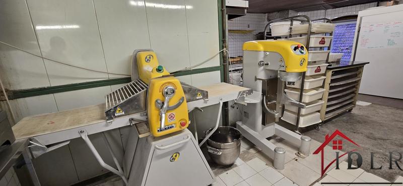 Fonds de commerce - Local commercial - 200 m²