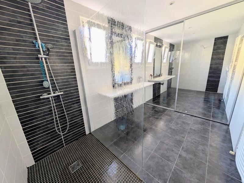 Maison - 181 m² - 4 pièces