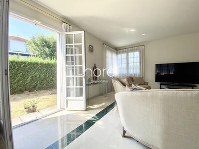 Maison traditionnelle - 179 m² - 6 pièces