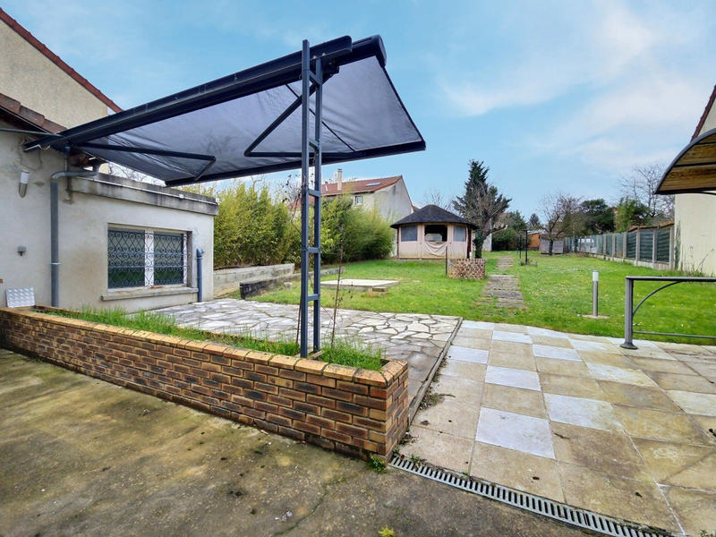 Maison - 95 m² - 4 pièces