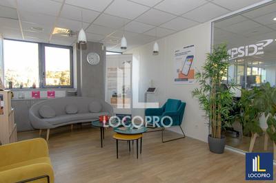 Bureau - 408 m²