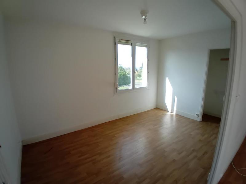 Appartement - 93 m² - 5 pièces
