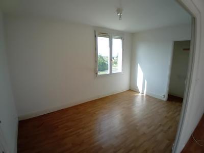 Appartement - 93 m² - 5 pièces