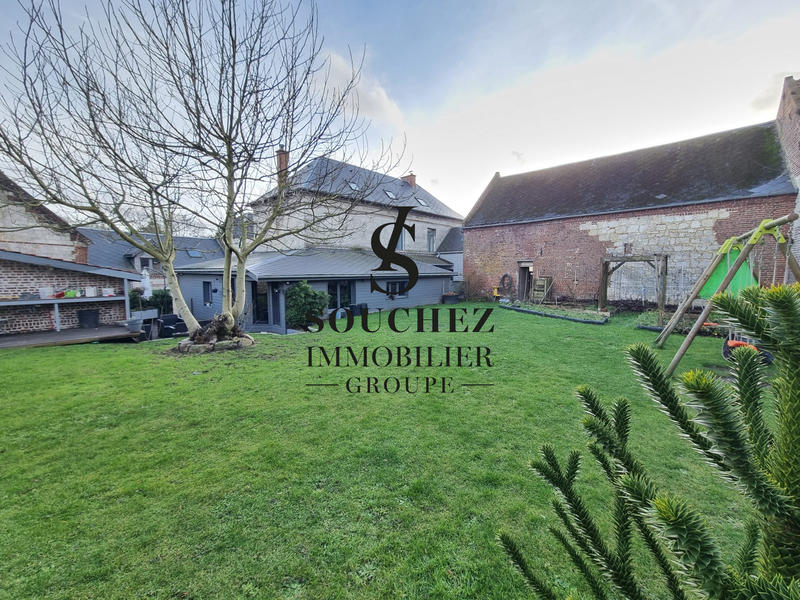 Maison - 250 m² - 8 pièces