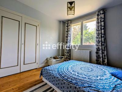 Maison - 150 m² - 8 pièces