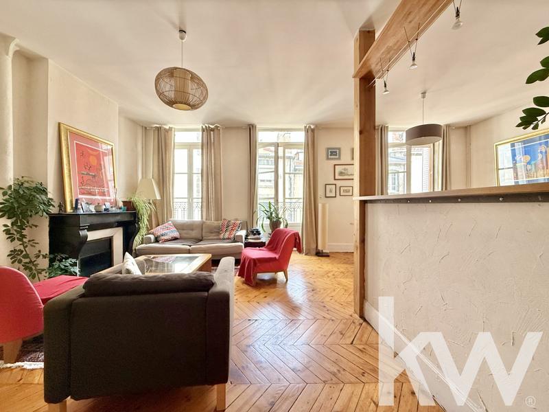 Appartement - 111 m² - 5 pièces