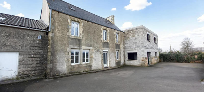 Maison - 250 m² - 4 pièces