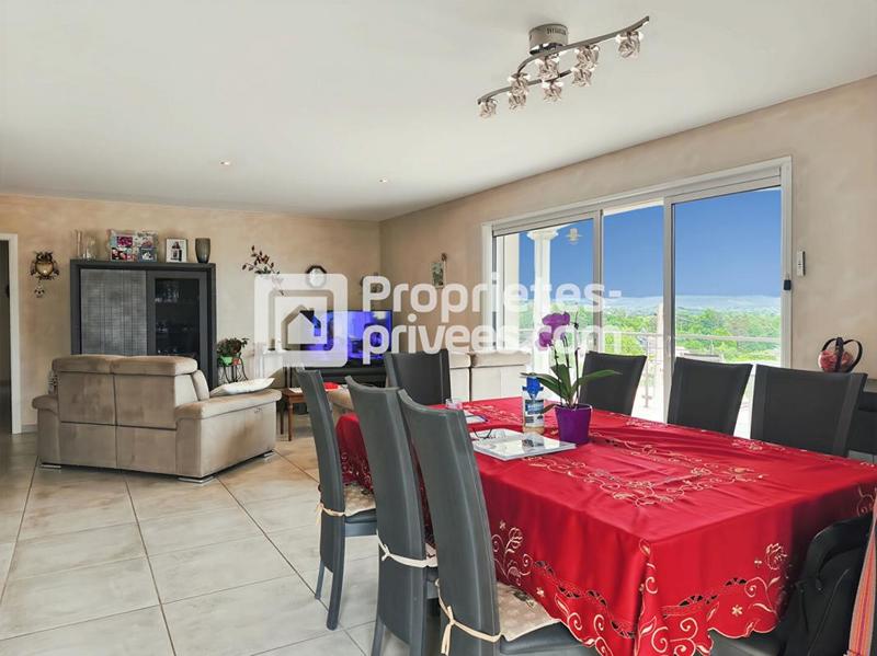 Maison - 117 m² - 5 pièces