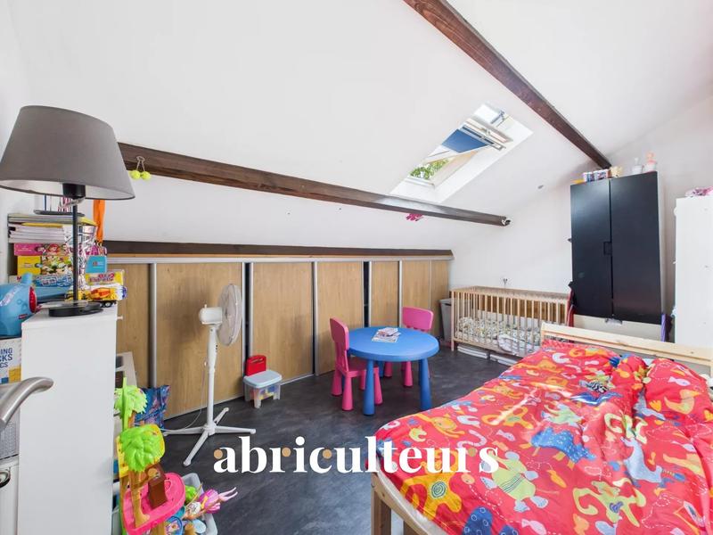 Loft - 117 m² - 6 pièces