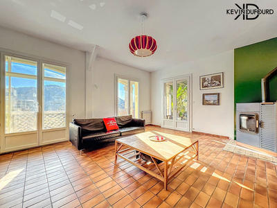 Maison - 200 m² - 7 pièces