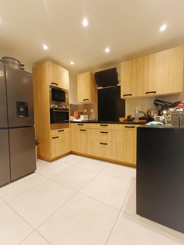 Maison - 81 m² - 5 pièces