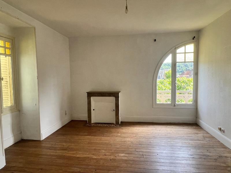 Maison - 200 m² - 10 pièces