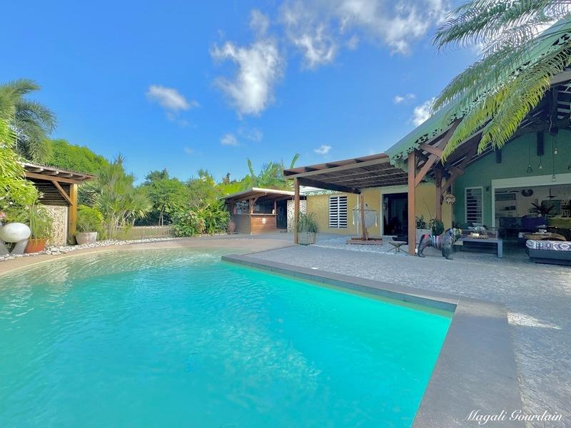 Propriété - 292 m² - 8 pièces