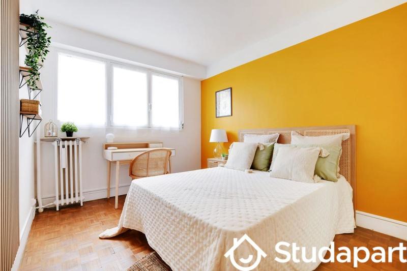 Chambre - 11 m² - 1 pièce