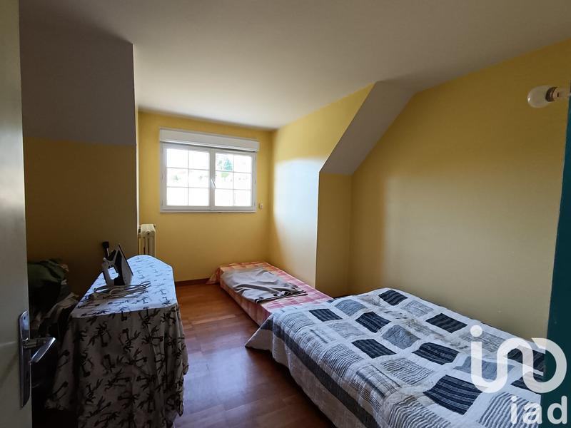 Maison - 181 m² - 7 pièces