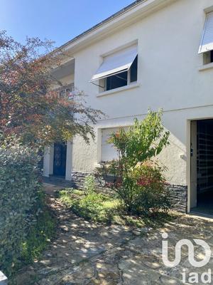 Maison - 198 m² - 7 pièces