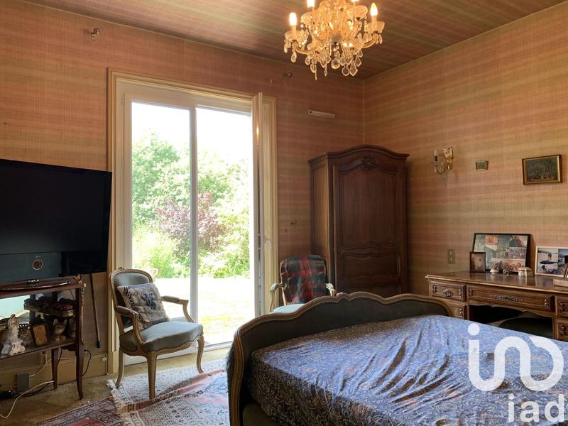 Maison - 220 m² - 7 pièces