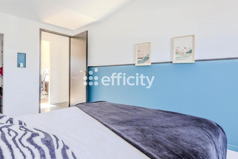 Villa - 260 m² - 9 pièces