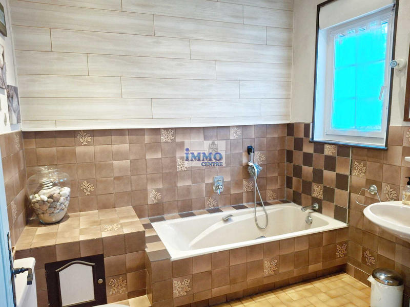 Maison - 95 m² - 4 pièces