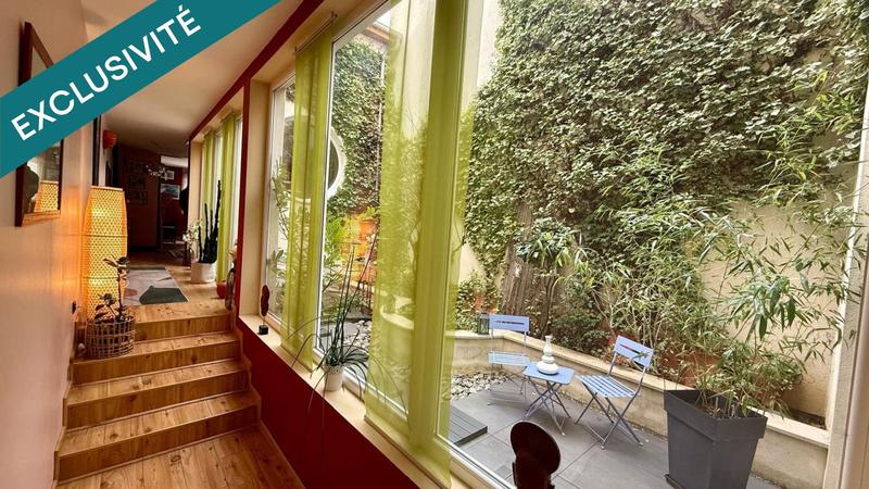 Maison - 237 m² - 9 pièces