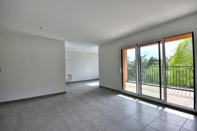 Appartement - 82 m² - 4 pièces