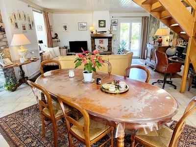 Maison en pierre - 120 m² - 6 pièces