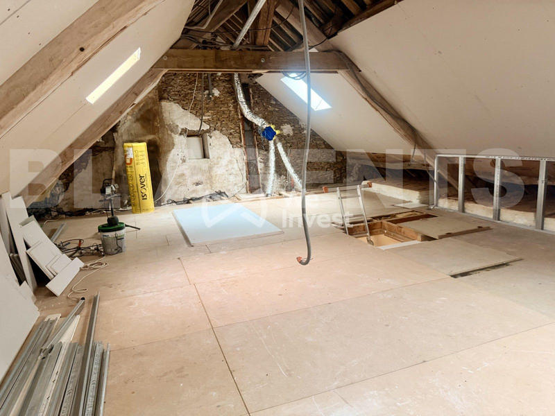 Maison - 159 m² - 7 pièces