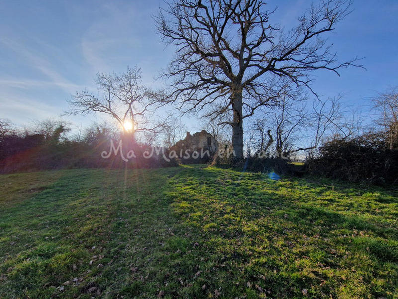 Maison - 160 m² - 1 pièce